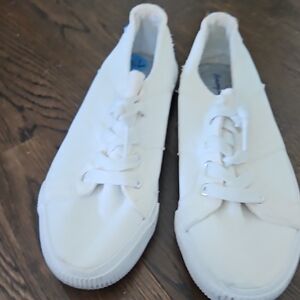 Tommy Bahama White and Multicolor Casual Sneakers